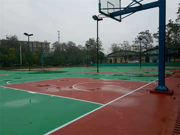 篮球场
